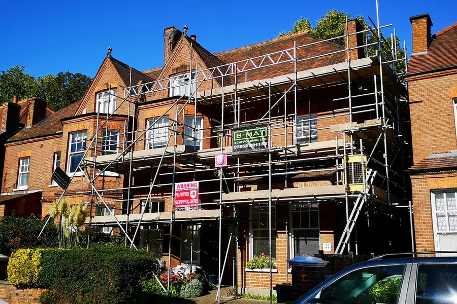 B-MAT scaffolding to the front elevation of a large period house